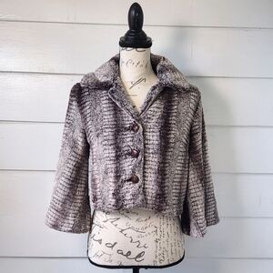 Arden B Taupe Faux Fur Cropped Jacket Size S Cozy Oversized Collar